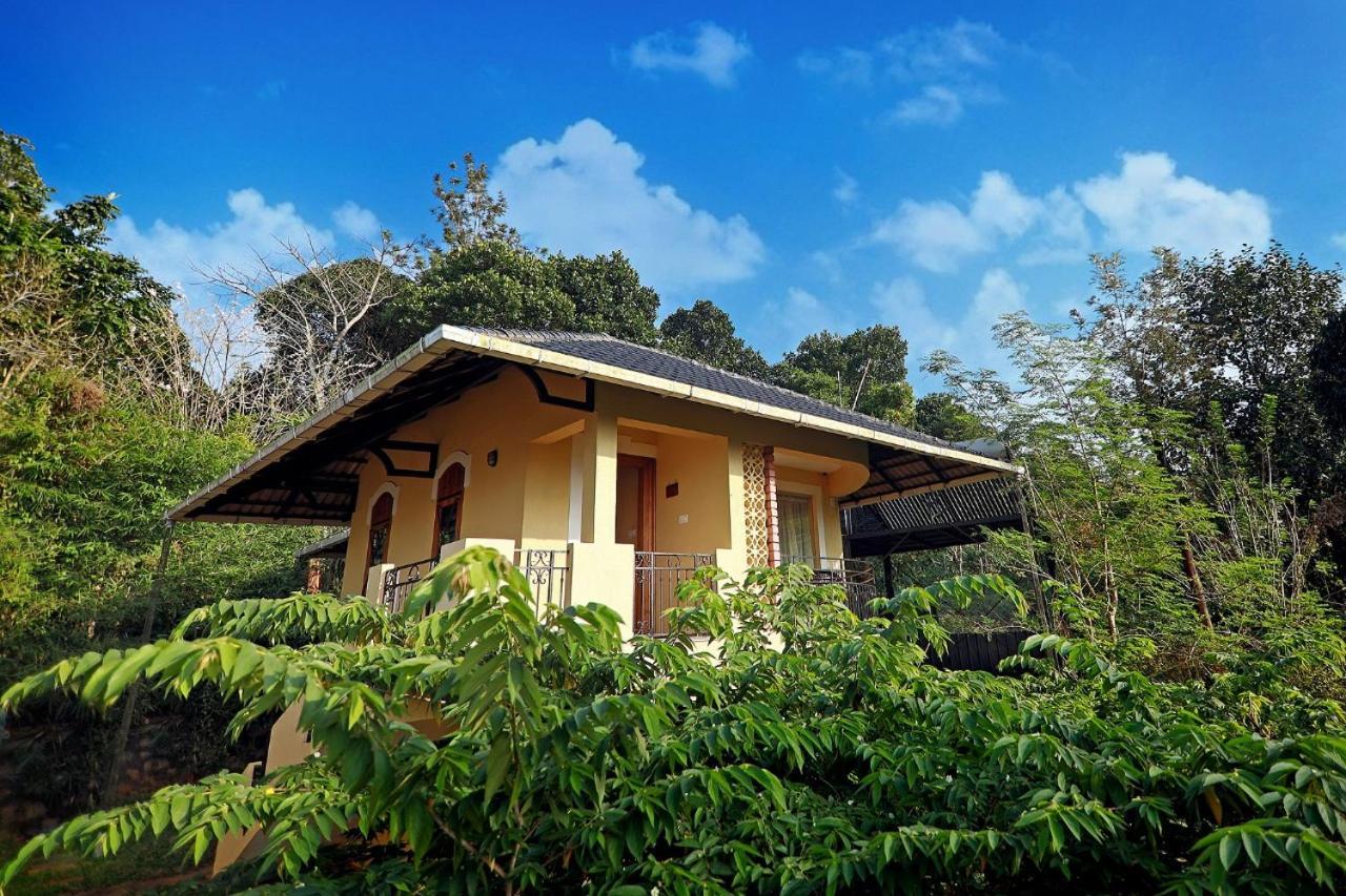 Vista Del Lago Hotel Ambalavayal Exterior photo