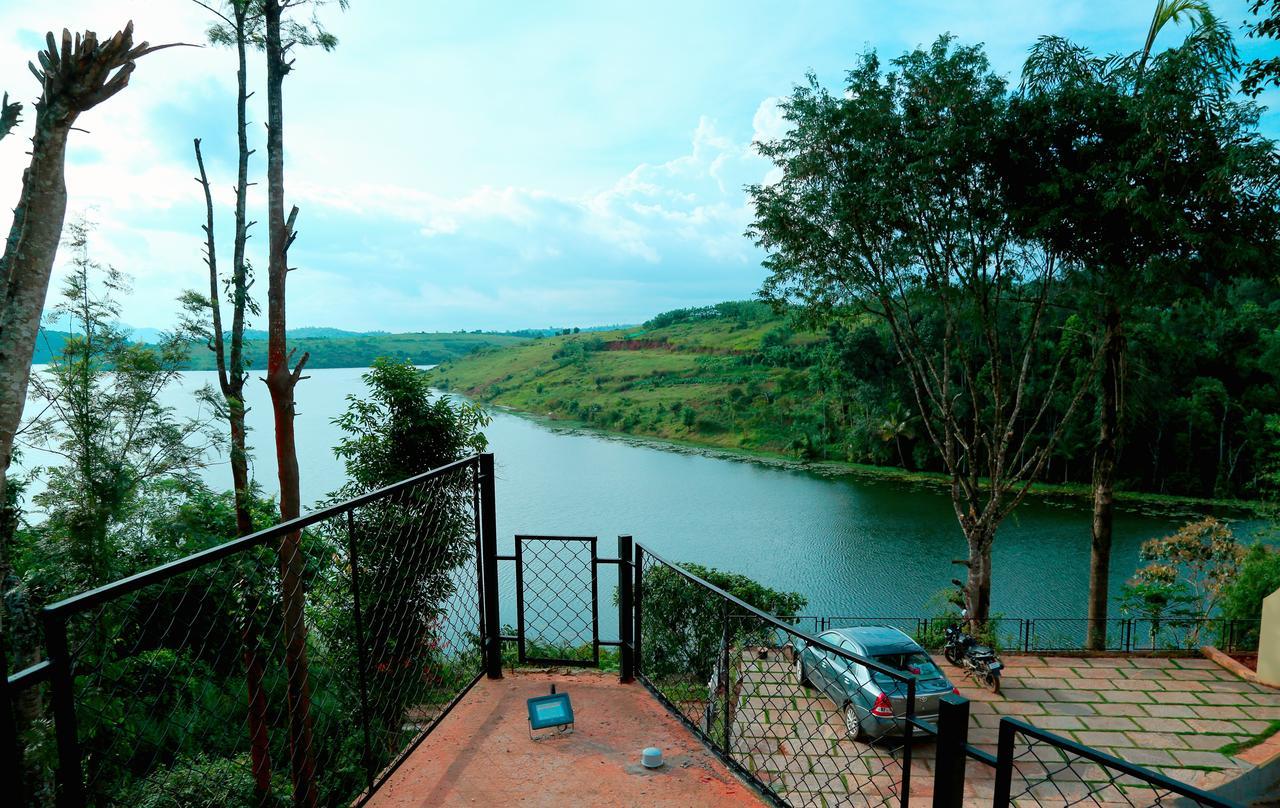 Vista Del Lago Hotel Ambalavayal Exterior photo