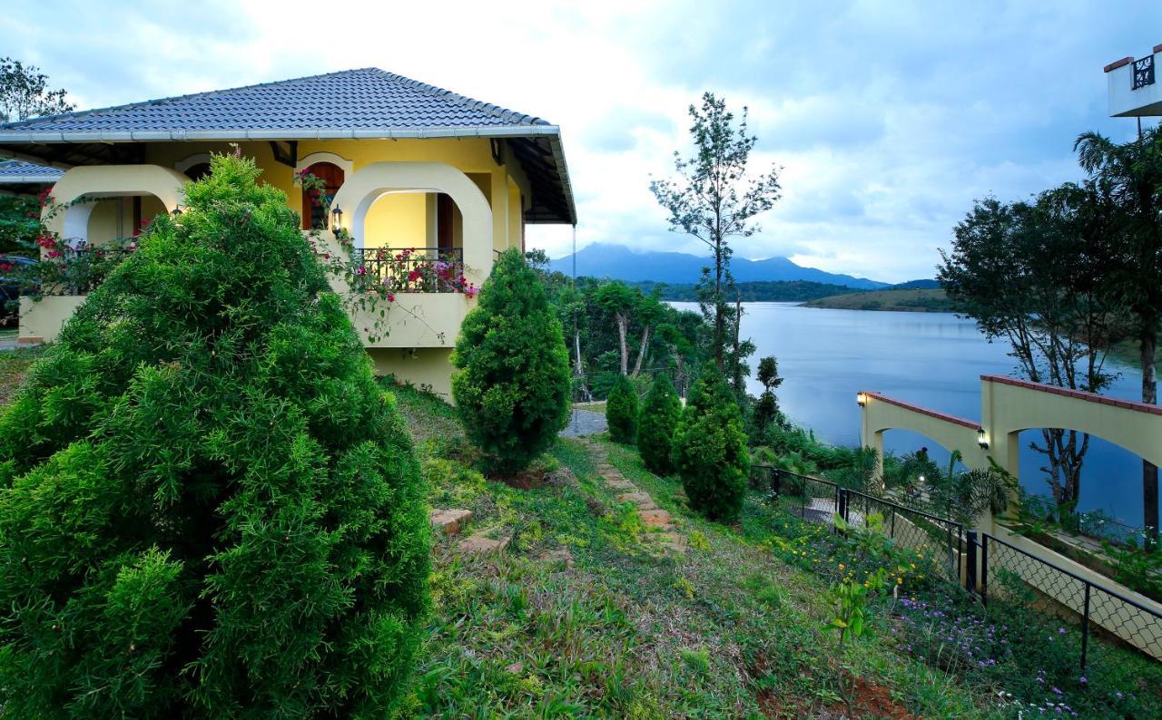 Vista Del Lago Hotel Ambalavayal Exterior photo